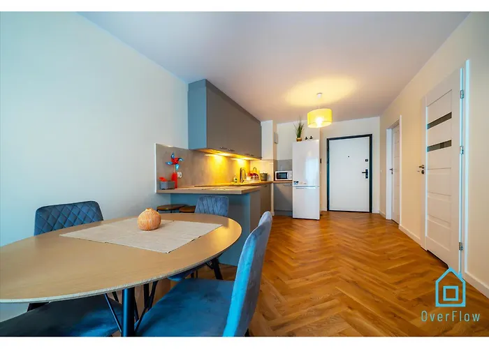 Azure Seaside & Center Lägenhet *